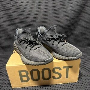 yeezy boost 350 v2 “onyx”